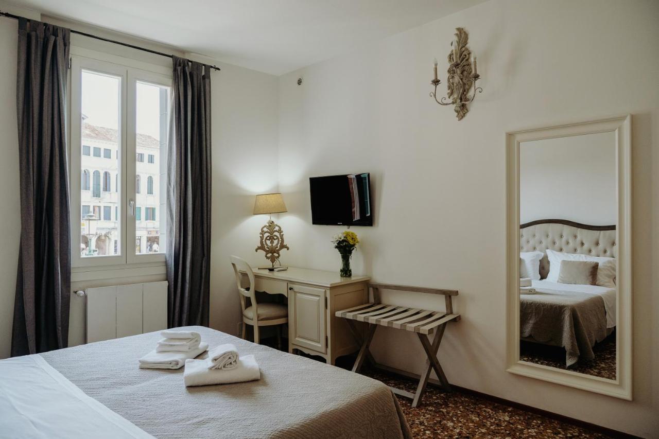 Palazzetto Barnaba Hotel Venetië Buitenkant foto